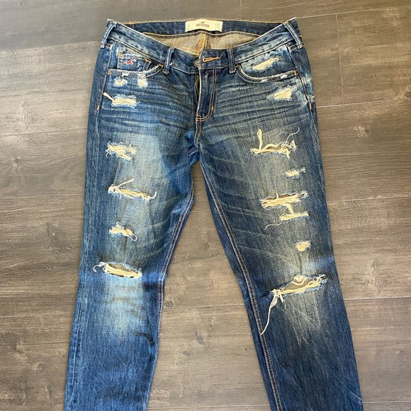 Hollister ripped jeans - Picture 1 of 6